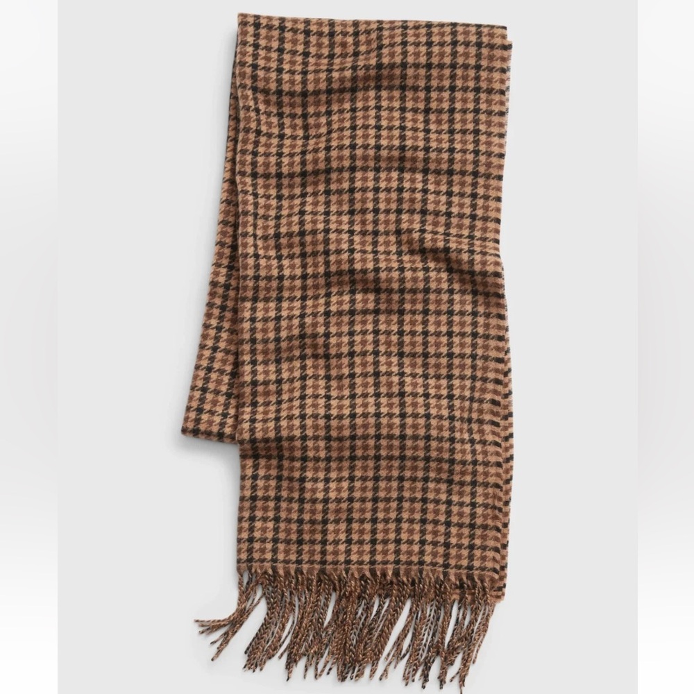 GAP Houndstooth Blanket Scarf Tan Brown Fringe Cozy Winter Wrap One Size